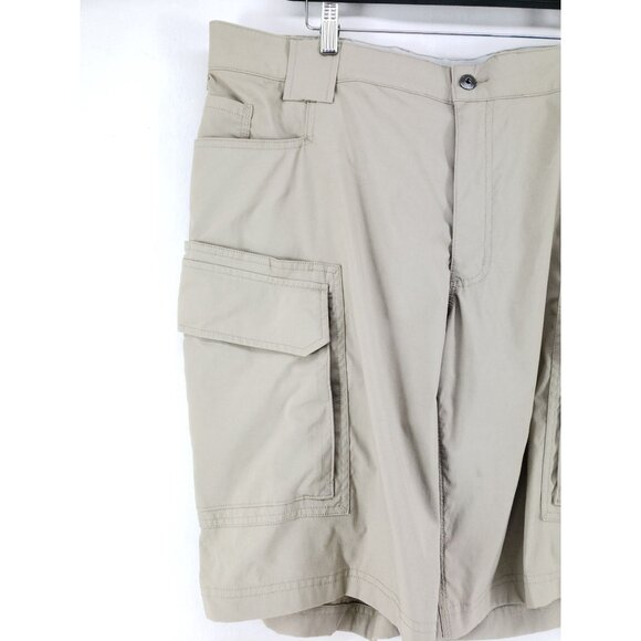 Duluth Trading Relaxed Fit Cargo Shorts Mens Size 40 Tan Nylon Blend - Picture 3 of 7